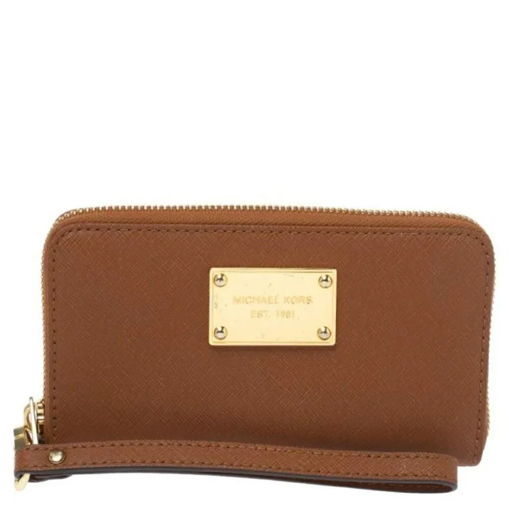 Michael Kors Brown Leather Jet Set zip around Wristlet Wallet